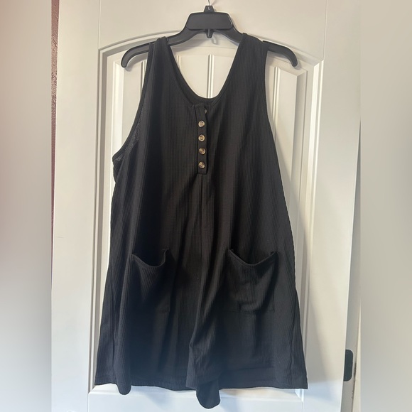 SHEIN CURVE Black Buttoned Romper w/Pockets - Picture 1 of 5